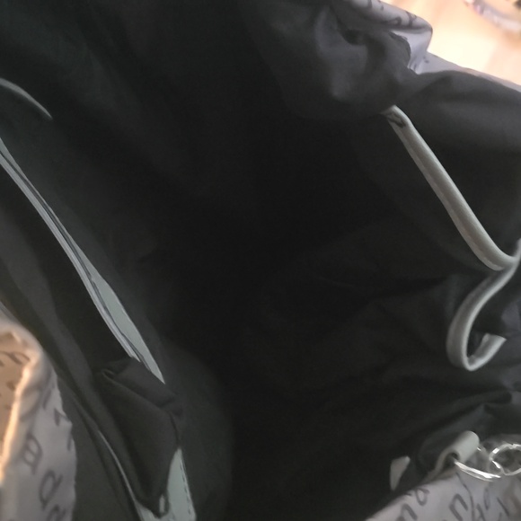 madden purse - Picture 2 of 3